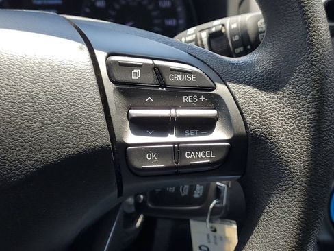 Used 2018 Hyundai Kona SE FWD image 18