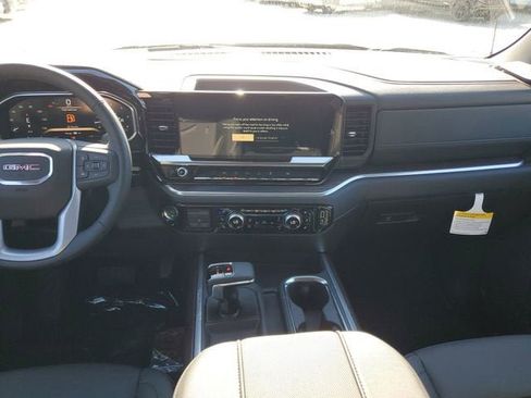 New 2026 GMC Sierra 1500 SLT image 16
