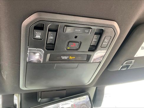 Used 2023 Toyota Tundra Capstone image 33