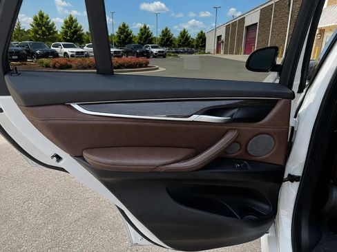 Used 2015 BMW X5 xDrive35i AWD/4WD image 25