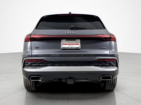 New 2025 Audi Q5 Prestige image 5