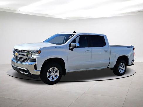 Used 2021 Chevrolet Silverado 1500 LT w/ Bed Protection Package image 3