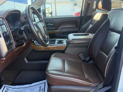 Used 2016 Chevrolet Silverado 3500 High Country w/ Duramax Plus Package image 6