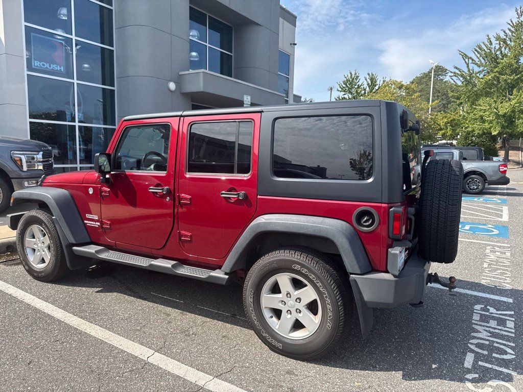Used 2013 Jeep Wrangler Unlimited Sport AWD/4WD image 9