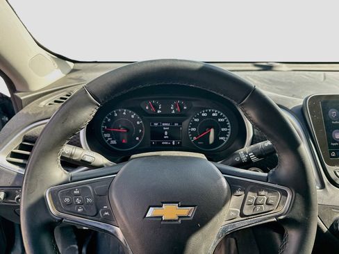 Used 2025 Chevrolet Malibu RS w/ LPO, Floor Liner Package FWD image 13
