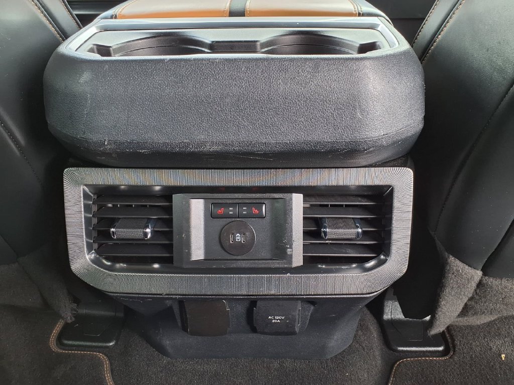 Used 2024 Ford F250 Platinum AWD/4WD image 18