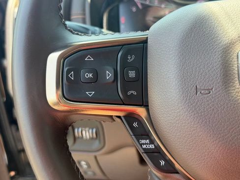 Used 2025 RAM 1500 Limited AWD/4WD image 19