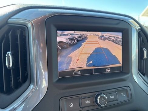 Used 2025 Chevrolet Silverado 1500 Custom image 21