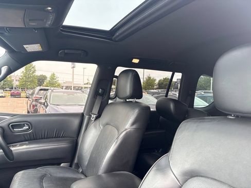 Used 2023 Nissan Armada SL w/ Midnight Edition Package RWD image 5