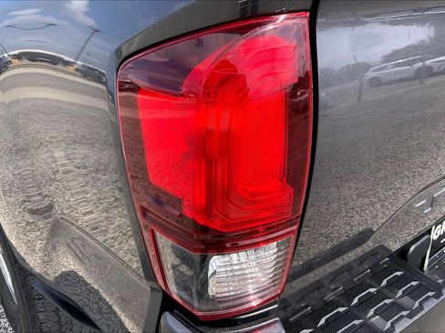 Used 2021 Toyota Tacoma SR w/ SR Convenience Package RWD image 28