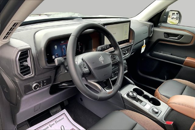 New 2026 Ford Bronco Sport Outer Banks w/ Outer Banks Tech Package+ AWD/4WD image 7