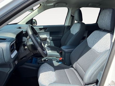 Certified 2025 Ford Maverick XLT FWD image 12