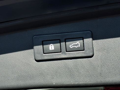 Certified 2025 Subaru Outback Premium w/ Popular Package #1A image 17