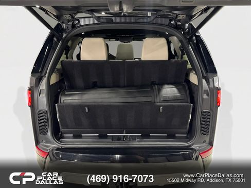 Used 2020 Land Rover Discovery Landmark AWD/4WD image 16