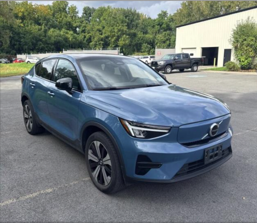 Used 2023 Volvo C40 Recharge Core AWD/4WD image 13