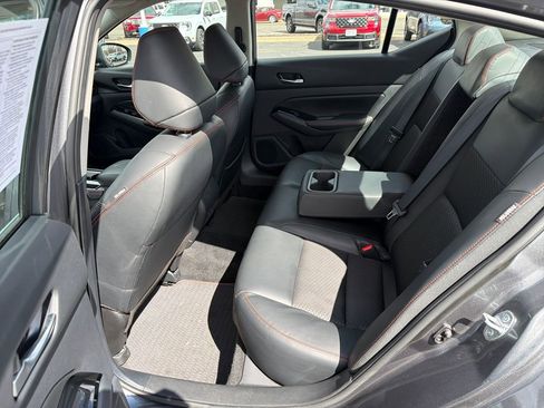 Used 2025 Nissan Altima 2.5 SR image 23