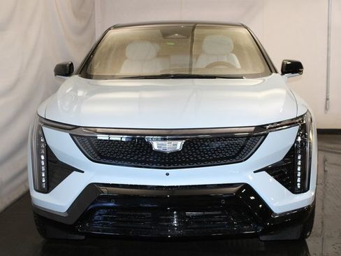 New 2025 Cadillac Optiq Sport 2 image 3
