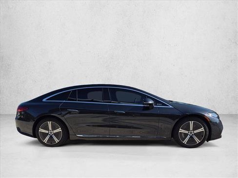 Used 2023 Mercedes-Benz EQS 450+ 4MATIC Sedan image 4
