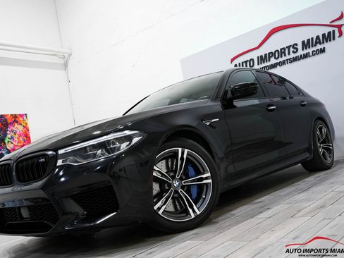 Used 2018 BMW M5 AWD image 3