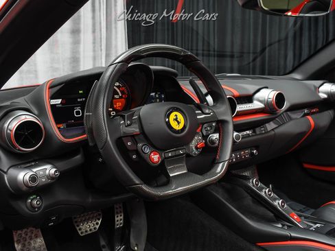 Used 2021 Ferrari 812 GTS image 8