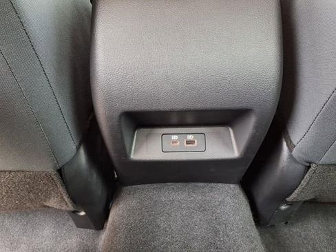 Used 2025 Nissan Altima 2.5 SV FWD image 8