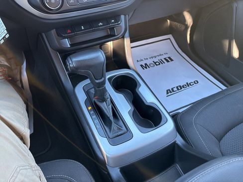 Used 2021 Chevrolet Colorado LT w/ LT Convenience Package image 21