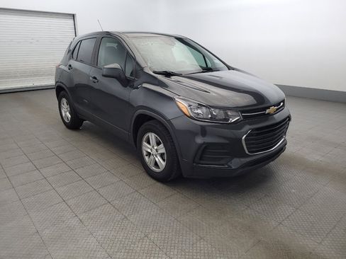 Used 2019 Chevrolet Trax LS w/ Tint and Cruise Package image 13