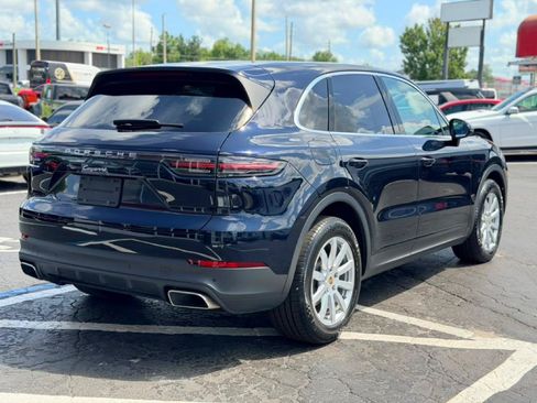 Used 2023 Porsche Cayenne AWD/4WD image 8