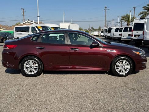 Used 2018 Kia Optima LX image 4