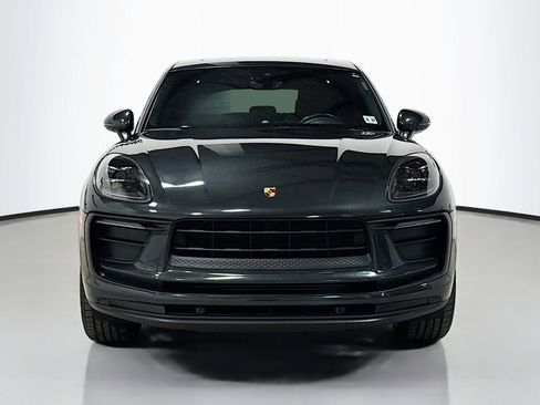 Used 2022 Porsche Macan image 2
