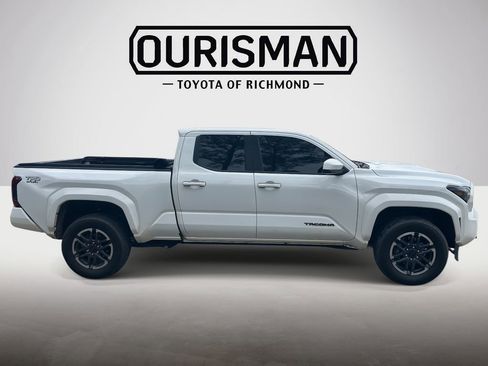 Used 2024 Toyota Tacoma TRD Sport image 2