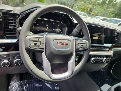 New 2026 GMC Sierra 1500 Elevation image 16