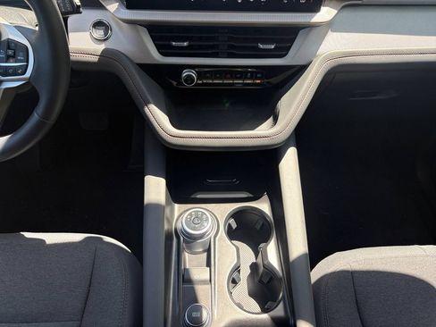 Certified 2025 Ford Explorer Active AWD/4WD image 11