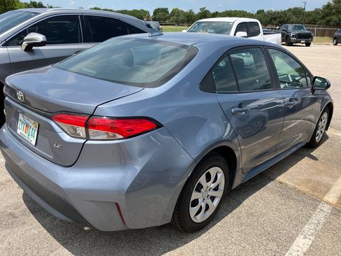 Used 2024 Toyota Corolla LE FWD image 4