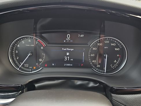 Used 2025 Cadillac XT5 Premium Luxury FWD image 28