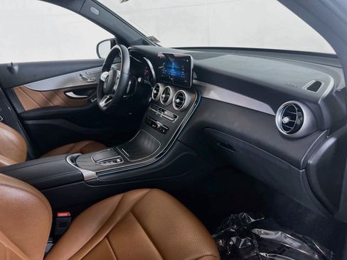 Used 2021 Mercedes-Benz GLC 300 4MATIC image 29
