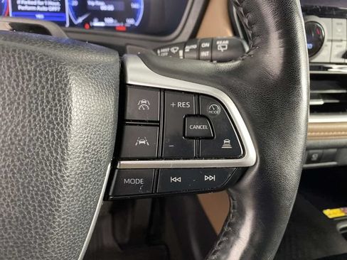 Used 2024 Toyota Grand Highlander AWD image 18