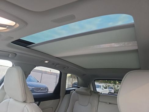 New 2026 Volvo XC60 B5 Ultra w/ Protection Package Premier image 40