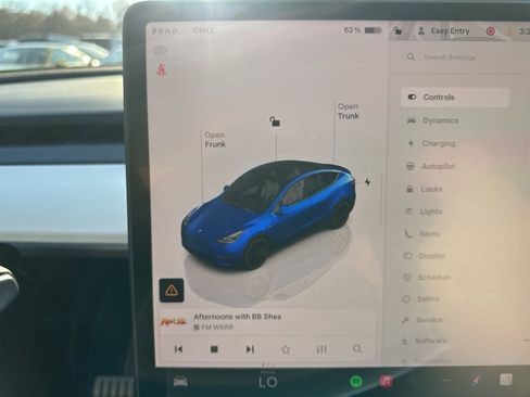 Used 2023 Tesla Model Y Performance image 23