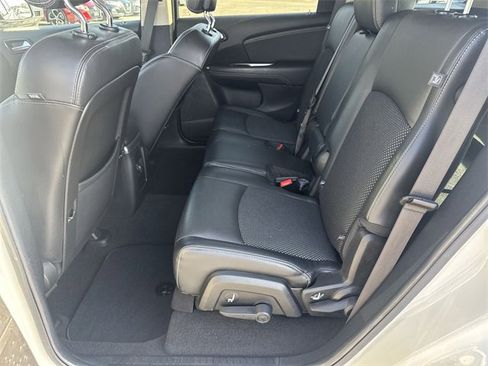Used 2019 Dodge Journey Crossroad image 14