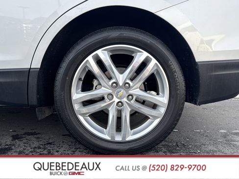 Used 2020 Chevrolet Equinox LT image 3