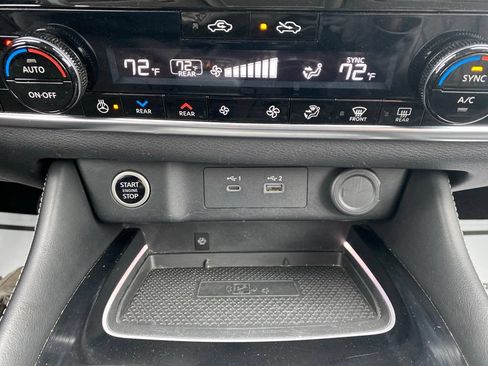 Used 2023 Nissan Rogue Platinum w/ Platinum Premium Package AWD/4WD image 24