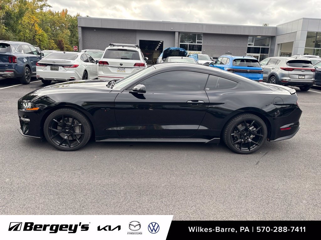 Used 2020 Ford Mustang GT RWD image 5