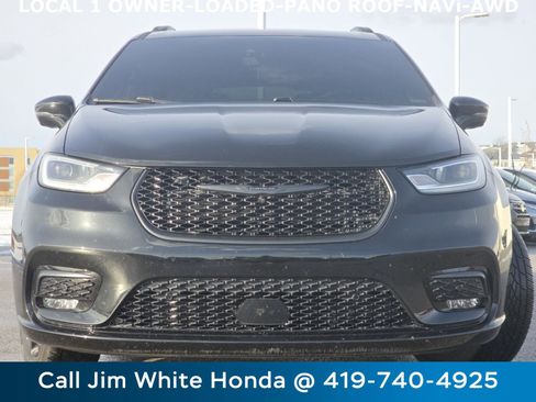 Used 2022 Chrysler Pacifica Limited w/ S Appearance Package image 13