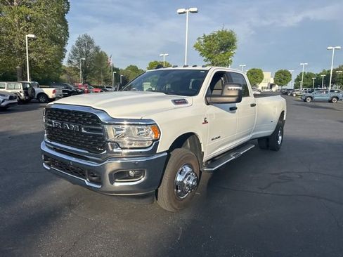 Used 2024 RAM 3500 Big Horn image 11