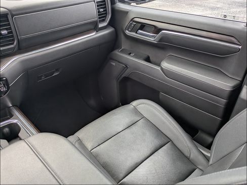 Used 2023 GMC Sierra 1500 SLT w/ SLT Convenience Package AWD/4WD image 17