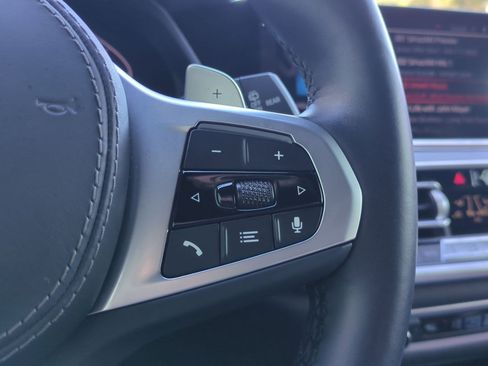 Certified 2022 BMW X7 M50i image 20