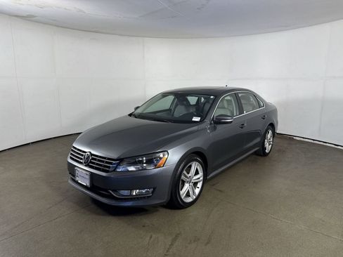 Used 2013 Volkswagen Passat 3.6 SE image 22