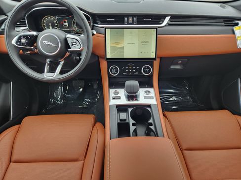 New 2026 Jaguar F-PACE R-Dynamic S image 19