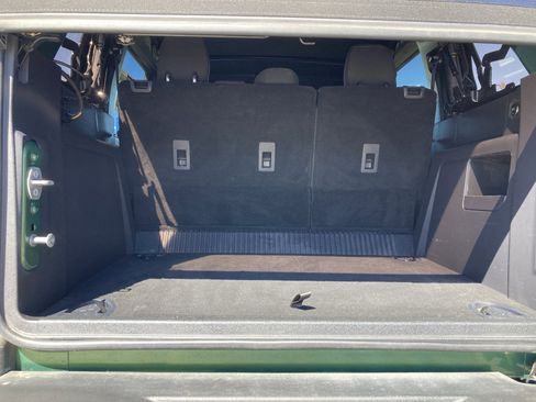 Used 2022 Ford Bronco Wildtrak image 38